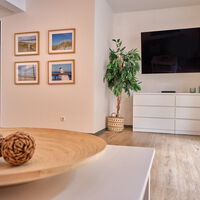 "AFbJ_Wohnhaus_TV-Ecke.jpg"