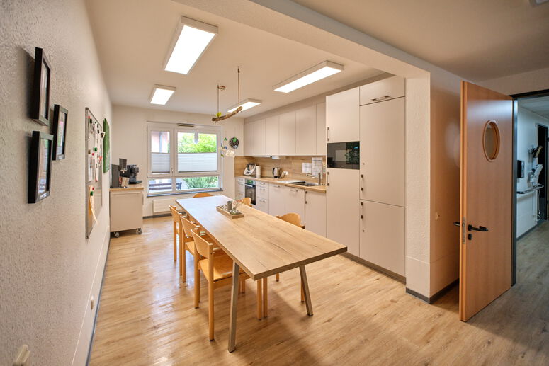 "AFbJ_Wohnhaus_Kueche01.jpg"